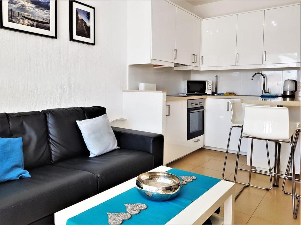 Edificio Verdemar - Stunning 1 Bed Apartment With Pool & Sea Views เนร์คา ภายนอก รูปภาพ